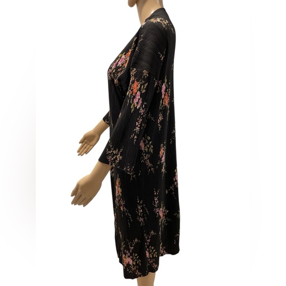 Essential by ABS Floral Black Kimono  size XS - Picture 2 of 5
